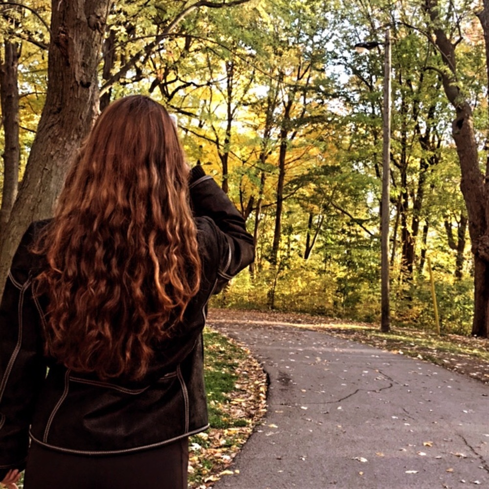 Meet your Posher, Miryam